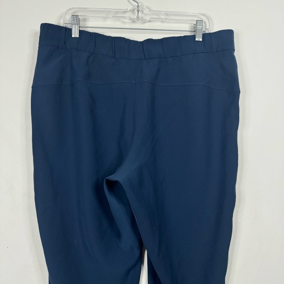 Lululemon On The Fly Pant Woven Tall 33" Inseam True Navy size 14 Tall - Picture 8 of 12